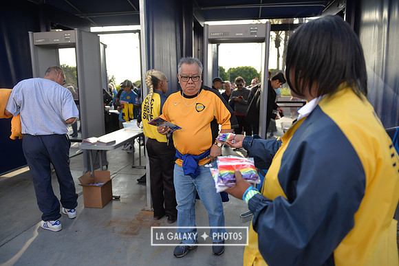 060219_LAGalaxy_vs_NERevolution_SC0129