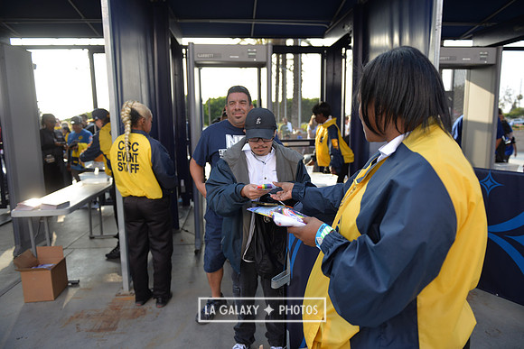 060219_LAGalaxy_vs_NERevolution_SC0125