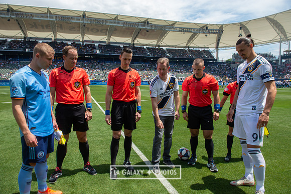 051119_LA_Galaxy_vs_NYCFC_SC_0310