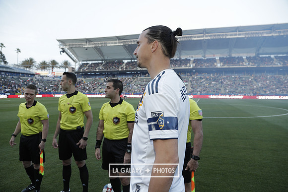 060219_LAGalaxyvsRevolution_GA_0059