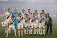 060219_LAGalaxyvsRevolution_GA_0055
