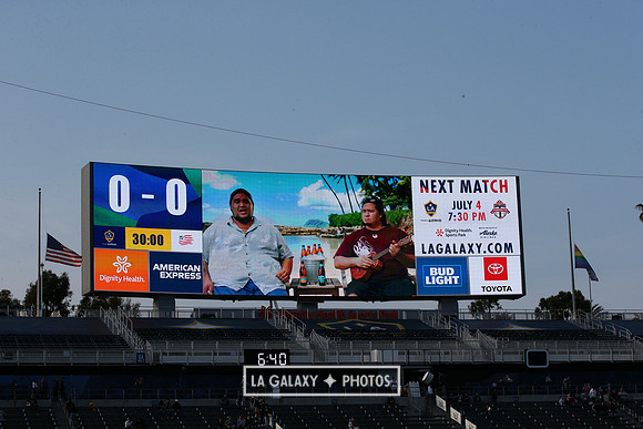 060219_LAGalaxyvsRevolution_GA_1810