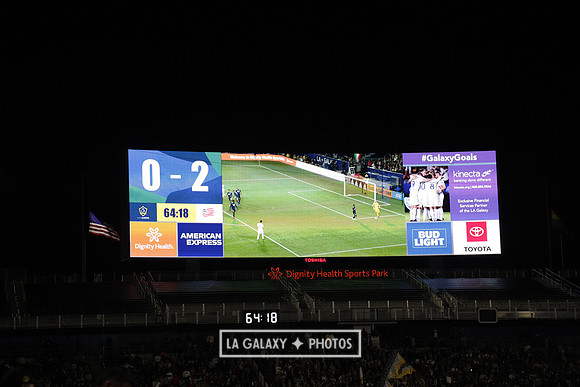 060219_LAGalaxyvsRevolution_GA_1737
