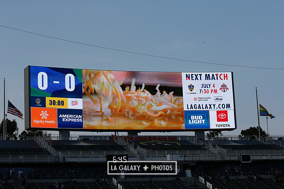 060219_LAGalaxyvsRevolution_GA_2014