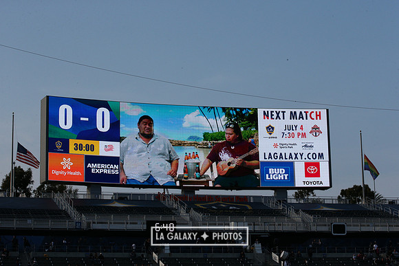 060219_LAGalaxyvsRevolution_GA_1813