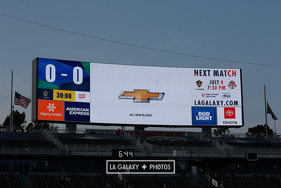 060219_LAGalaxyvsRevolution_GA_2004