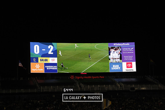060219_LAGalaxyvsRevolution_GA_1752