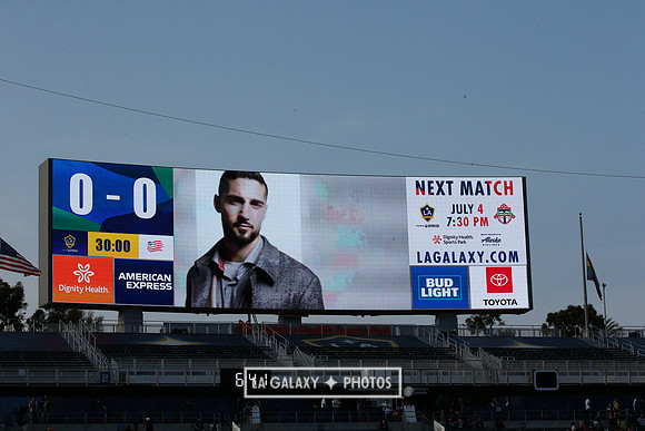060219_LAGalaxyvsRevolution_GA_1877