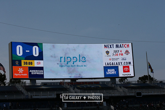 060219_LAGalaxyvsRevolution_GA_1914