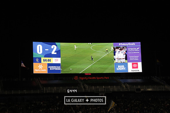 060219_LAGalaxyvsRevolution_GA_1750
