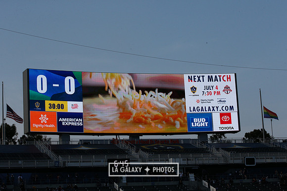 060219_LAGalaxyvsRevolution_GA_2012