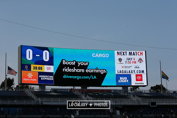 060219_LAGalaxyvsRevolution_GA_1949