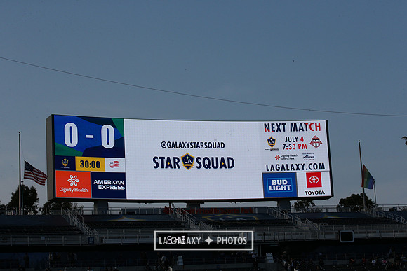 060219_LAGalaxyvsRevolution_GA_1952