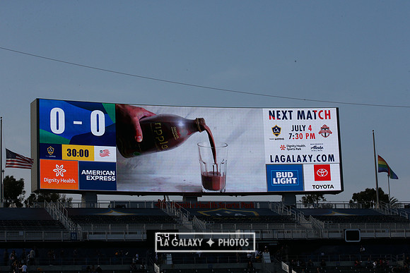 060219_LAGalaxyvsRevolution_GA_1909