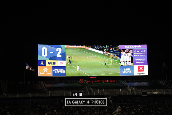 060219_LAGalaxyvsRevolution_GA_1736