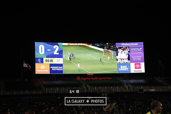 060219_LAGalaxyvsRevolution_GA_1733