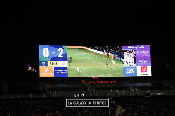 060219_LAGalaxyvsRevolution_GA_1738