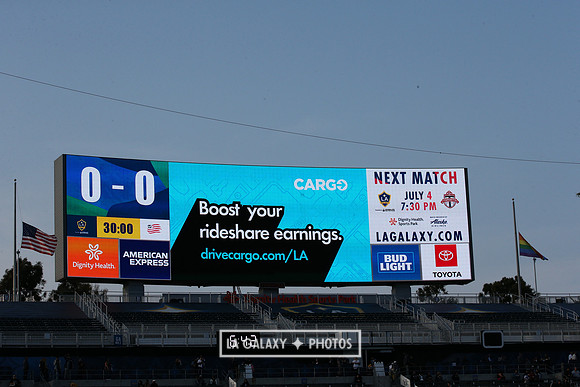060219_LAGalaxyvsRevolution_GA_1943