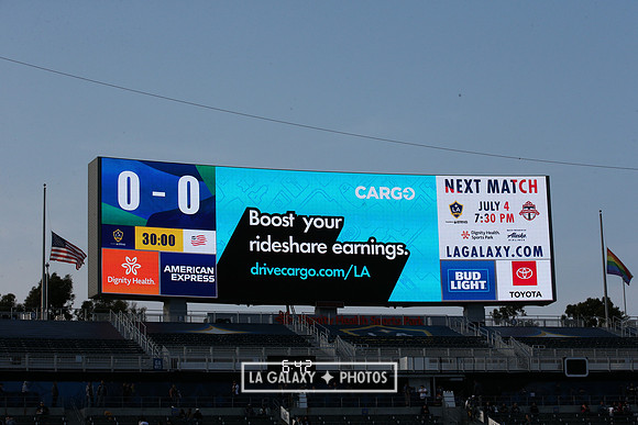 060219_LAGalaxyvsRevolution_GA_1947