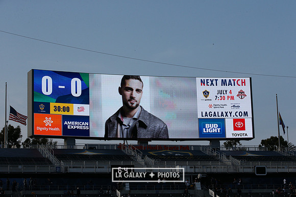 060219_LAGalaxyvsRevolution_GA_1879