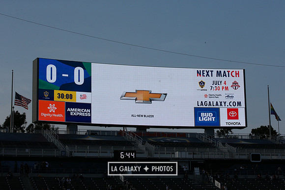 060219_LAGalaxyvsRevolution_GA_2005