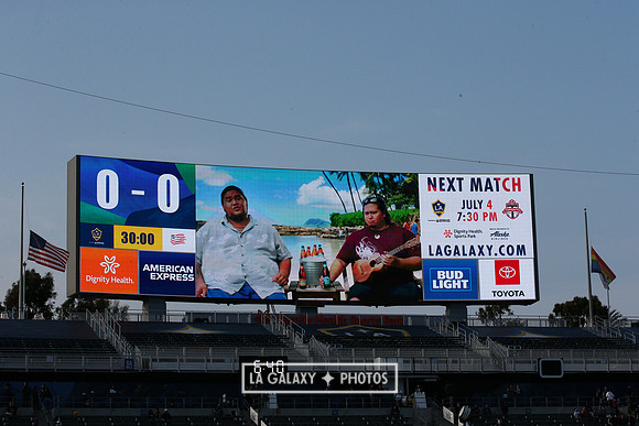 060219_LAGalaxyvsRevolution_GA_1815