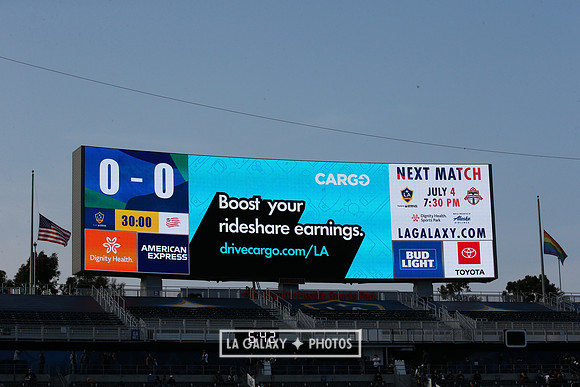 060219_LAGalaxyvsRevolution_GA_1948