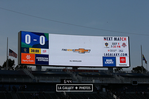 060219_LAGalaxyvsRevolution_GA_2009