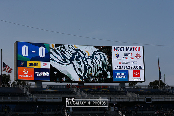 060219_LAGalaxyvsRevolution_GA_1847
