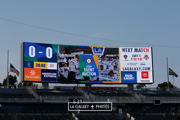060219_LAGalaxyvsRevolution_GA_1802