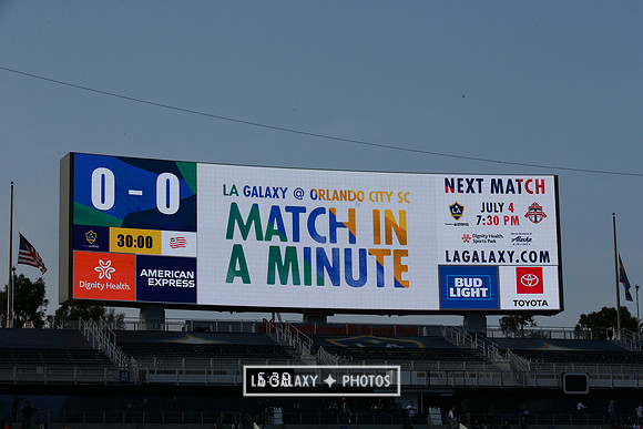 060219_LAGalaxyvsRevolution_GA_1767