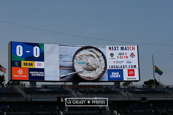 060219_LAGalaxyvsRevolution_GA_1906