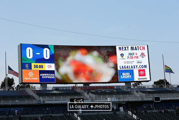 060219_LAGalaxyvsRevolution_GA_2017