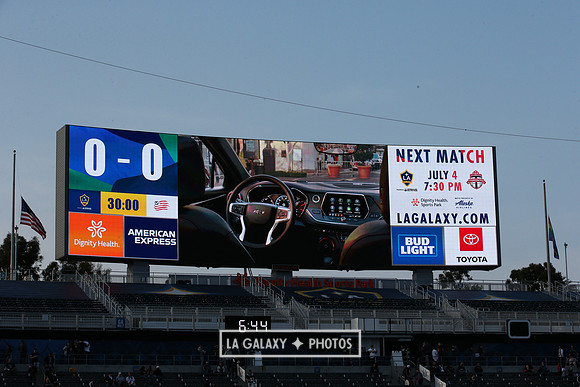 060219_LAGalaxyvsRevolution_GA_1978