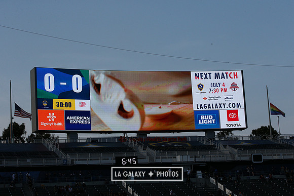 060219_LAGalaxyvsRevolution_GA_2010