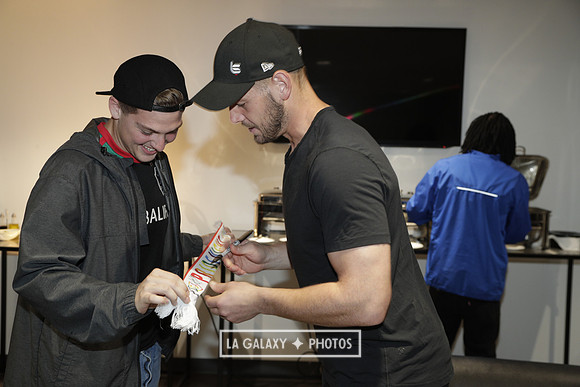 060219_LAGalaxyvsRevolution_GA_0154
