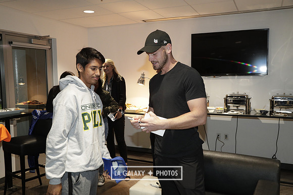 060219_LAGalaxyvsRevolution_GA_0101