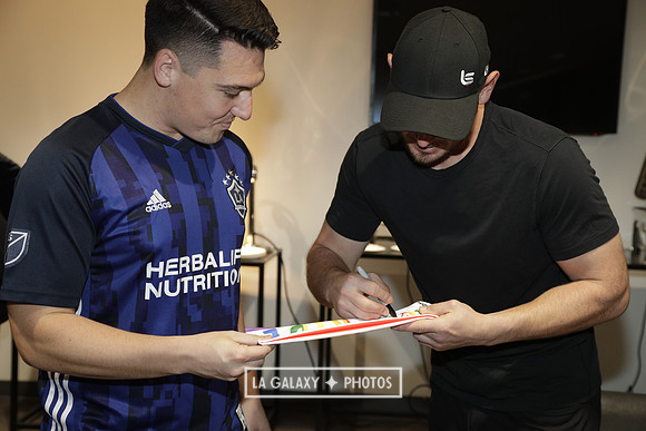 060219_LAGalaxyvsRevolution_GA_0157