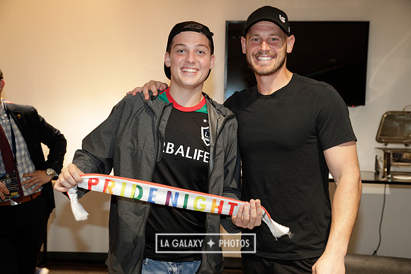060219_LAGalaxyvsRevolution_GA_0148