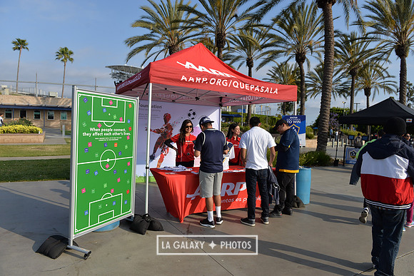 060219_LAGalaxy_vs_NERevolution_SC0019