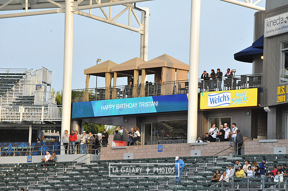 060219_LAGalaxy_vs_NERevolution_SC0673