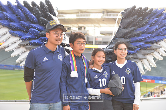 060219_LAGalaxy_vs_NERevolution_SC0165