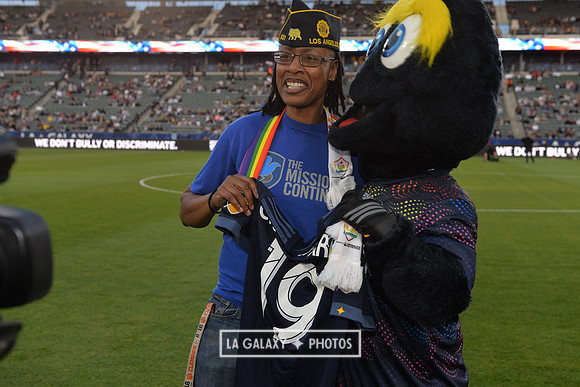 060219_LAGalaxy_vs_NERevolution_SC1081