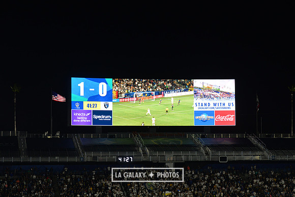 071219_LA_Galaxy_vs_SanJose_SC_0745