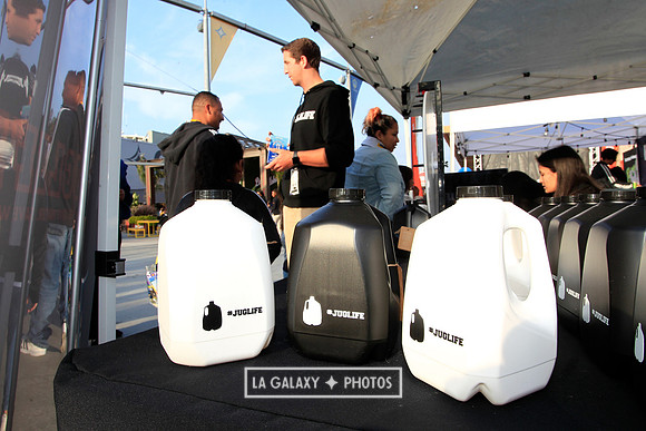 060219_LAGalaxyvsRevolution_GA_6618