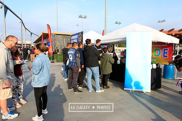 060219_LAGalaxyvsRevolution_GA_6623