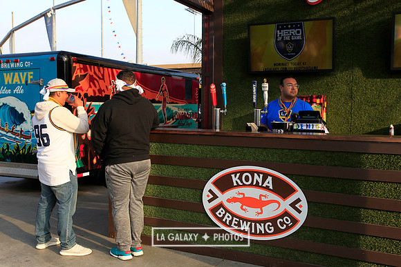 060219_LAGalaxyvsRevolution_GA_6795