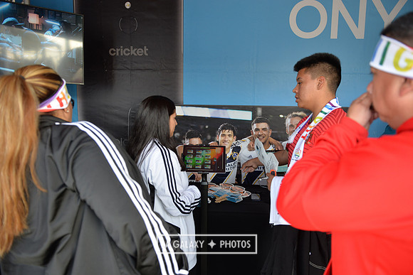 060219_LAGalaxy_vs_NERevolution_SC0282