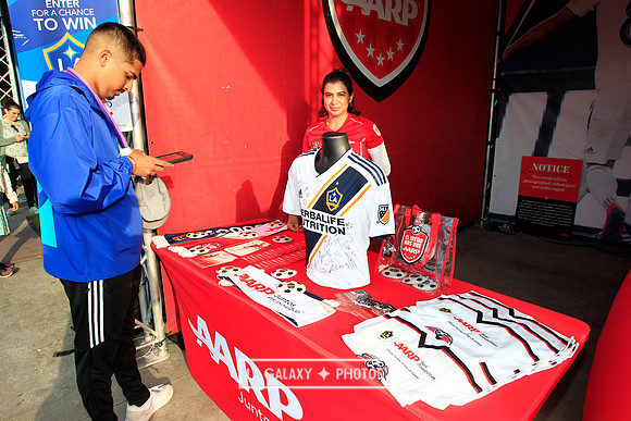 060219_LAGalaxyvsRevolution_GA_6788