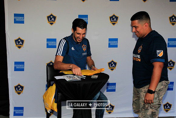060219_LAGalaxyvsRevolution_GA_6869